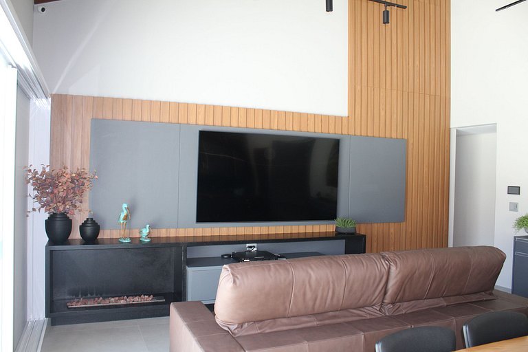 Recanto da Nina - Chácara de Luxo com Piscina Aquecida, Saun