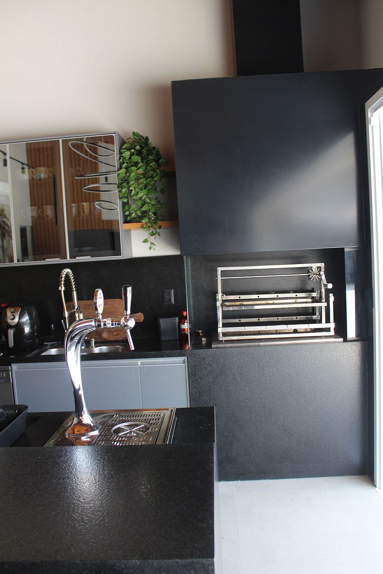 Recanto da Nina - Chácara de Luxo com Piscina Aquecida, Saun