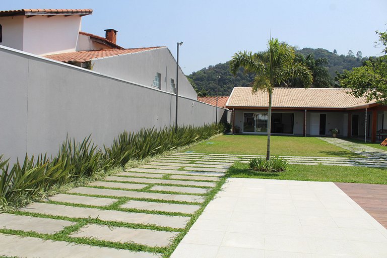 Recanto da Nina - Chácara de Luxo com Piscina Aquecida, Saun