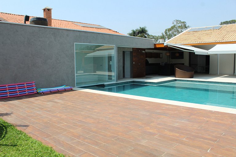 Recanto da Nina - Chácara de Luxo com Piscina Aquecida, Saun