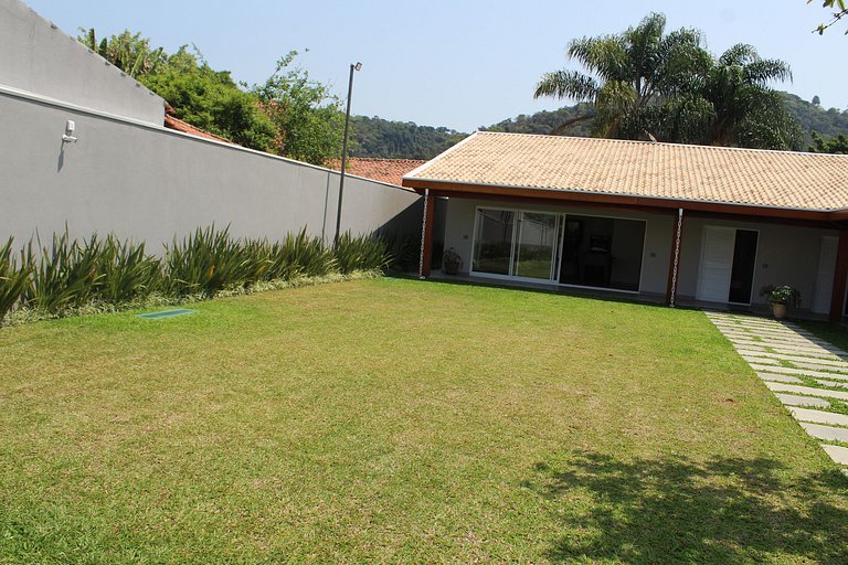 Recanto da Nina - Chácara de Luxo com Piscina Aquecida, Saun