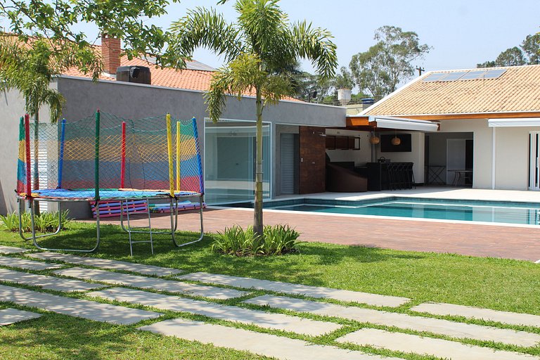 Recanto da Nina - Chácara de Luxo com Piscina Aquecida, Saun