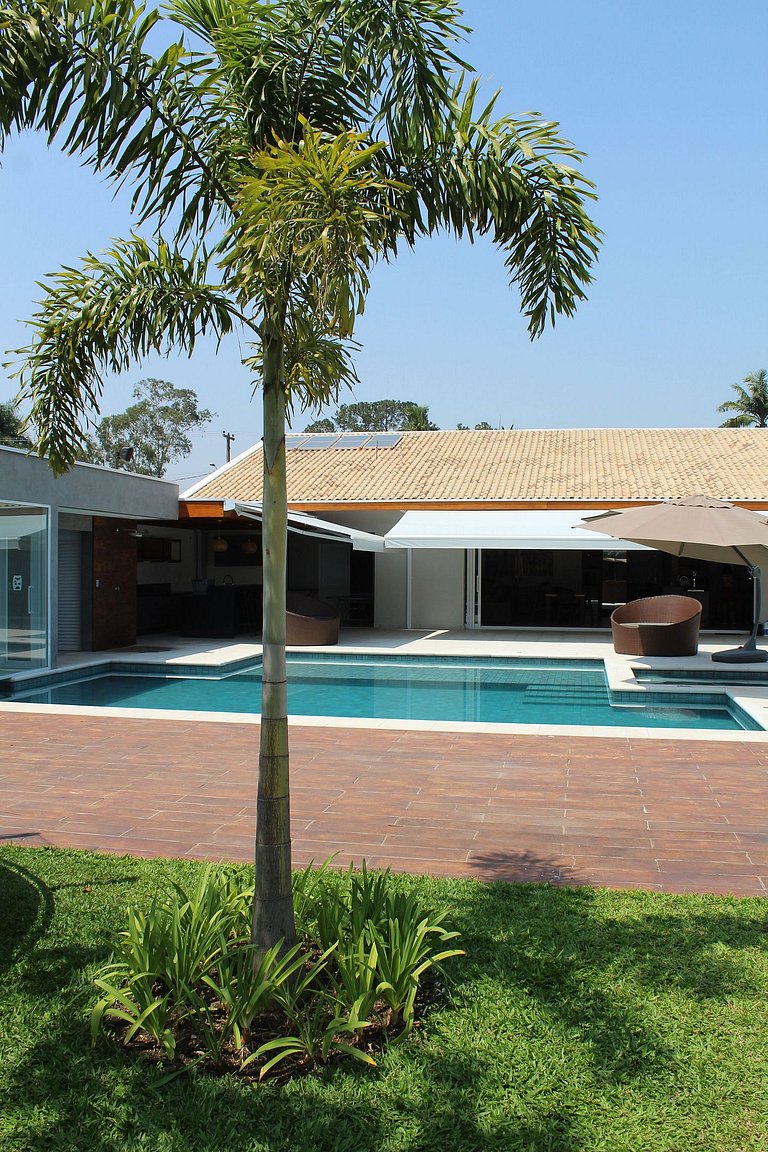Recanto da Nina - Chácara de Luxo com Piscina Aquecida, Saun