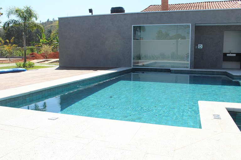Recanto da Nina - Chácara de Luxo com Piscina Aquecida, Saun