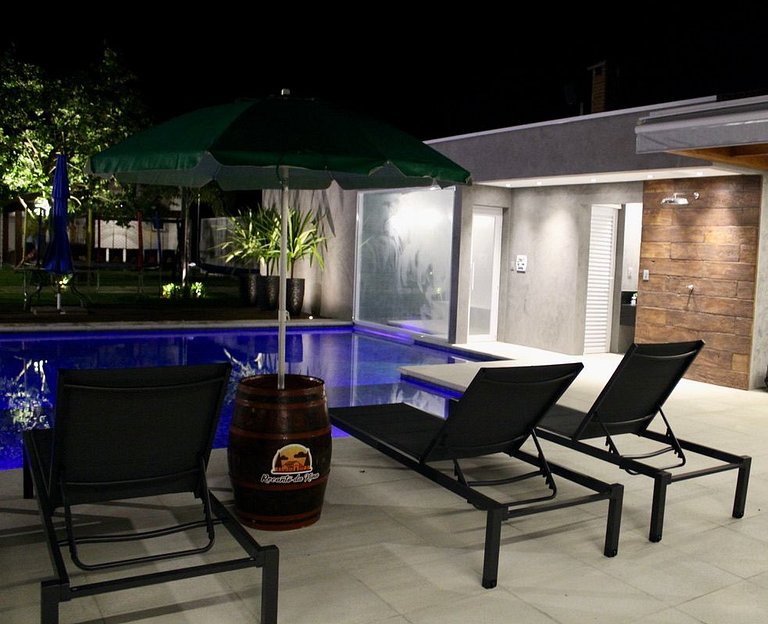 Recanto da Nina - Chácara de Luxo com Piscina Aquecida, Saun