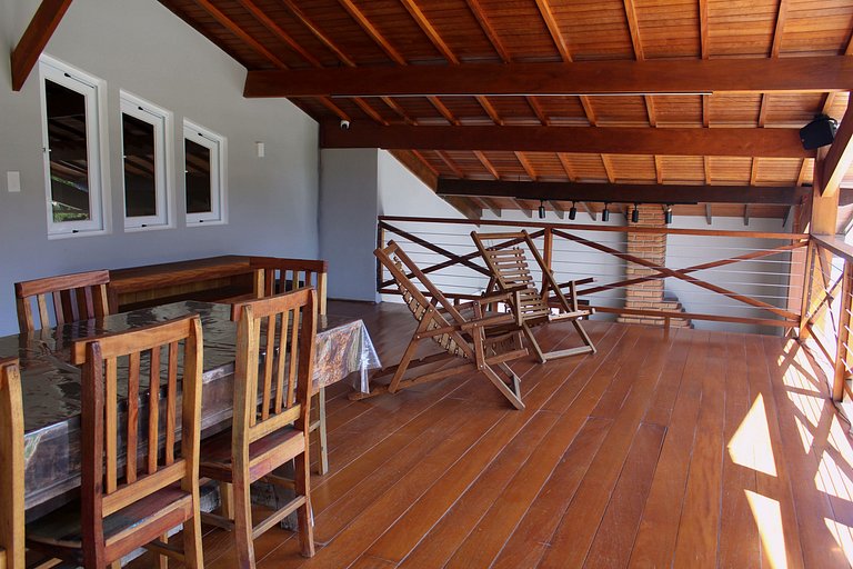 Recanto da Nina II - Chácara de Luxo com Piscina Climatizada