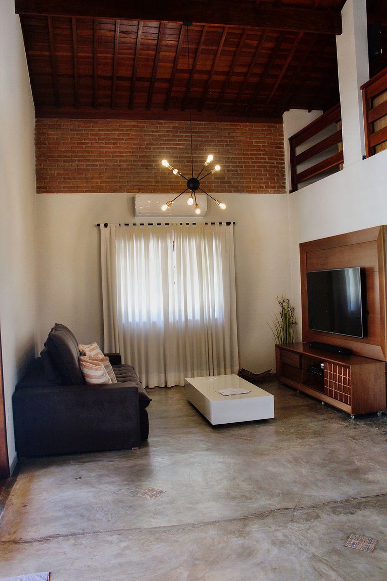 Recanto da Nina II - Chácara de Luxo com Piscina Climatizada