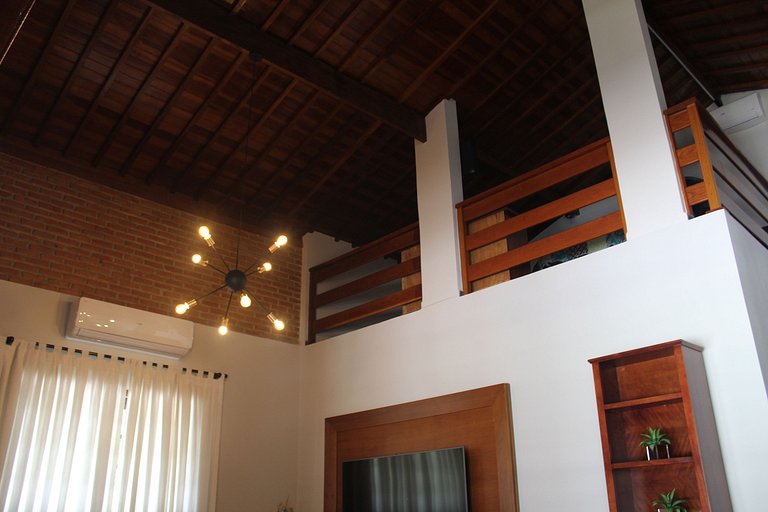 Recanto da Nina II - Chácara de Luxo com Piscina Climatizada