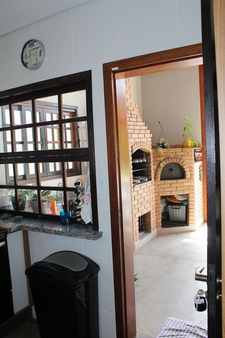 Recanto da Nina II - Chácara de Luxo com Piscina Climatizada