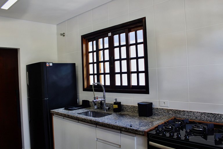 Recanto da Nina II - Chácara de Luxo com Piscina Climatizada