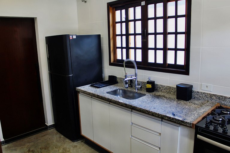 Recanto da Nina II - Chácara de Luxo com Piscina Climatizada