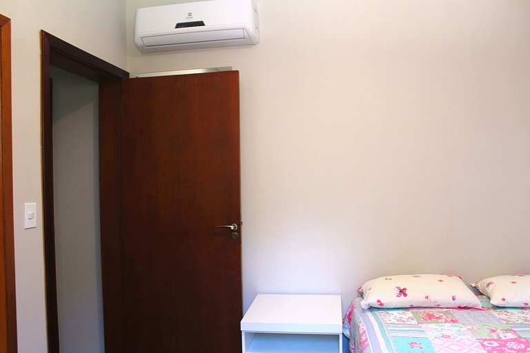 Recanto da Nina II - Chácara de Luxo com Piscina Climatizada