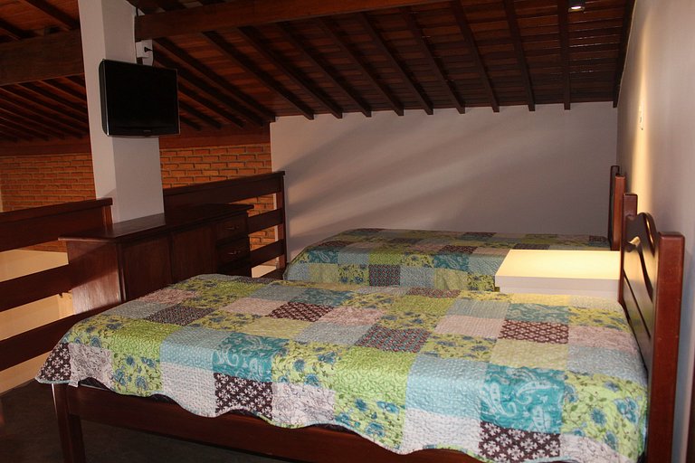 Recanto da Nina II - Chácara de Luxo com Piscina Climatizada