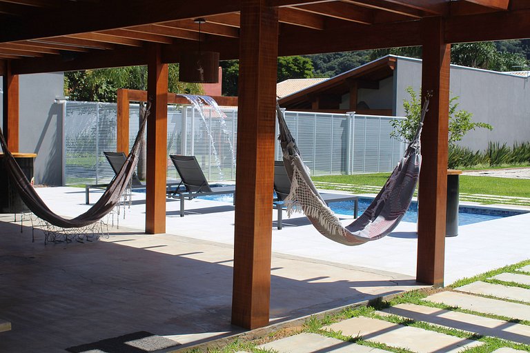 Recanto da Nina II - Chácara de Luxo com Piscina Climatizada