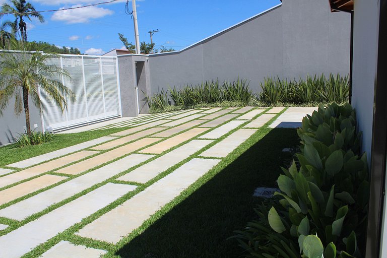 Recanto da Nina II - Chácara de Luxo com Piscina Climatizada