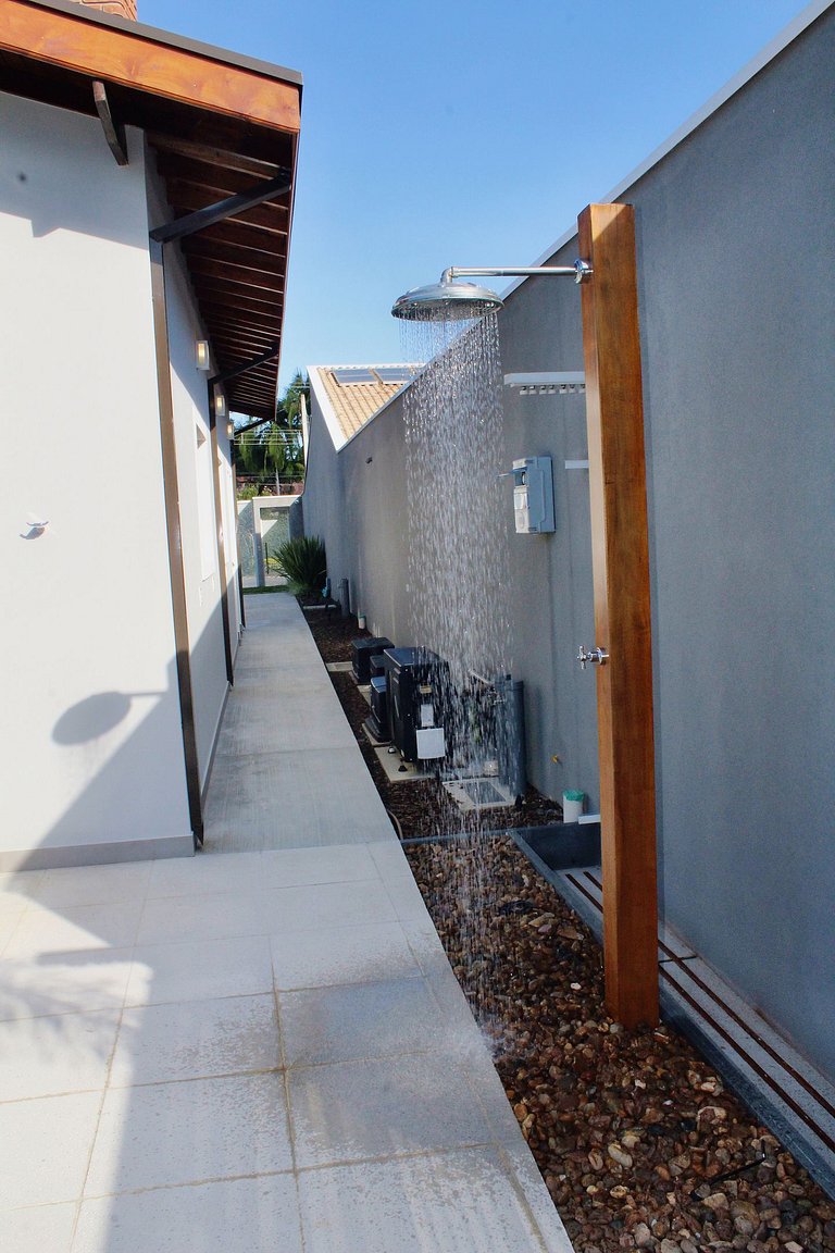 Recanto da Nina II - Chácara de Luxo com Piscina Climatizada