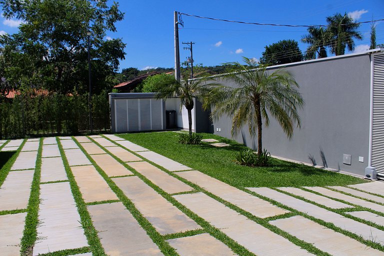 Recanto da Nina II - Chácara de Luxo com Piscina Climatizada