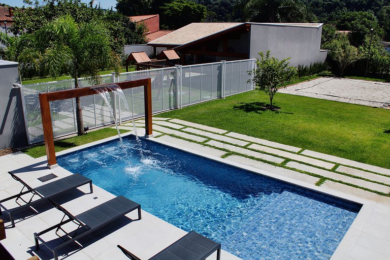 Recanto da Nina II - Chácara de Luxo com Piscina Climatizada