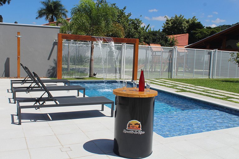 Recanto da Nina II - Chácara de Luxo com Piscina Climatizada