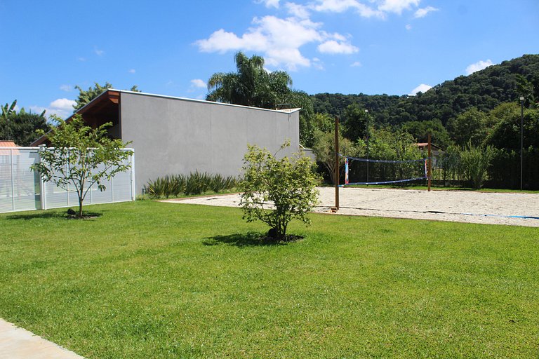 Recanto da Nina II - Chácara de Luxo com Piscina Climatizada