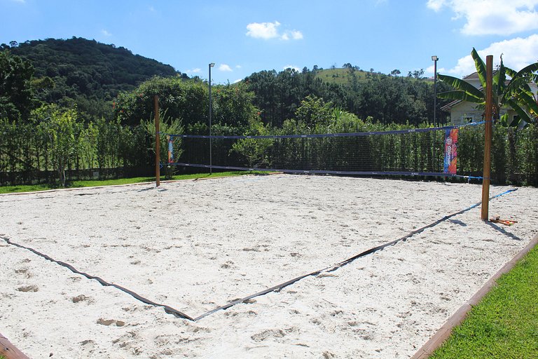 Recanto da Nina II - Chácara de Luxo com Piscina Climatizada